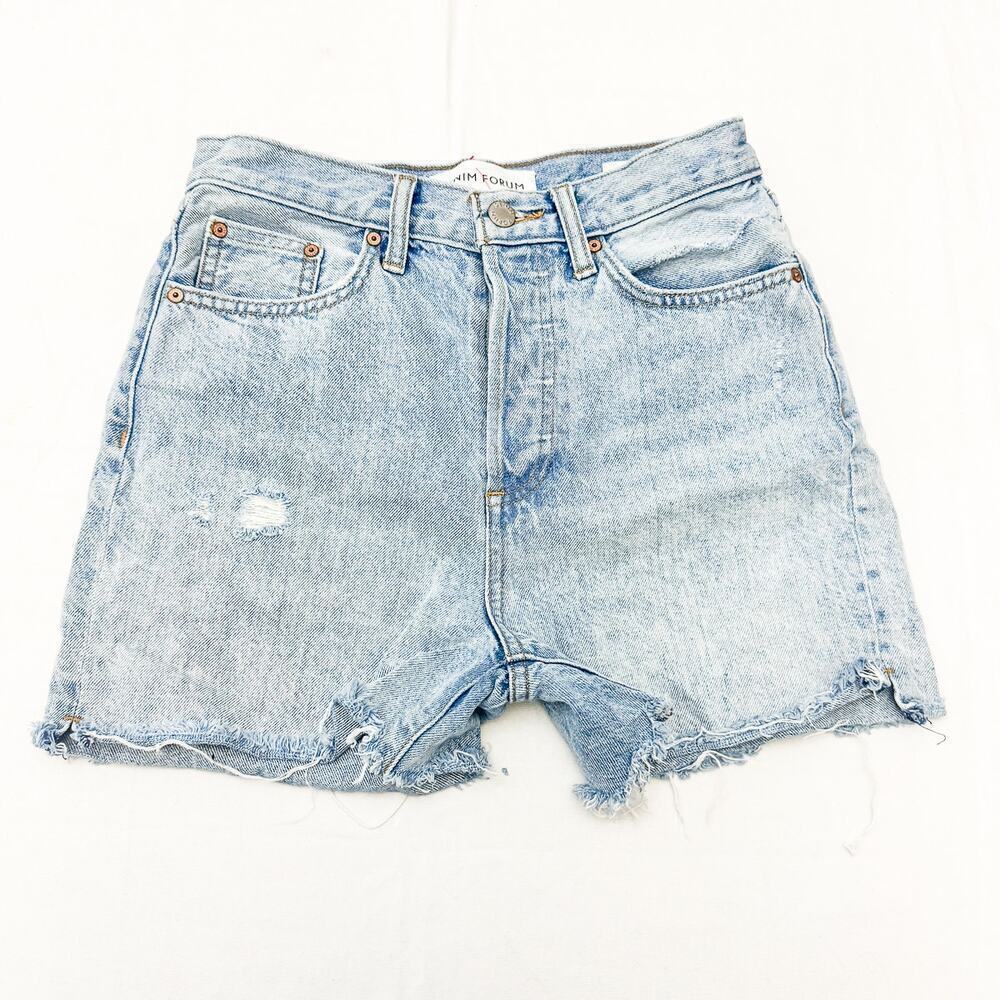 Denim Forum The Yoko Mid Thigh Short Button Fly Light Wash Denim Jeans Size 25